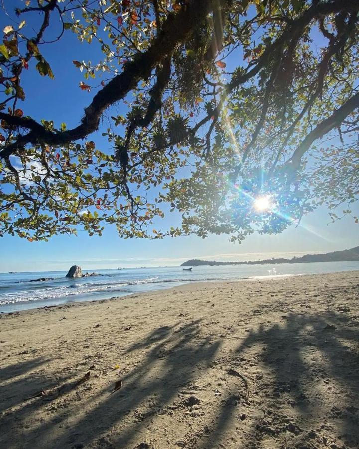 Suites A 100M Da Praia E 800M Do Beto Carrero 佩尼亚 外观 照片